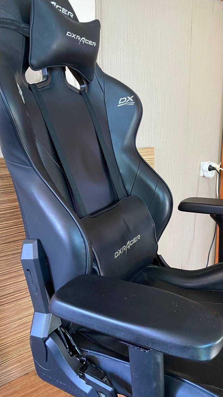 Игрово кресло DXRacer GLADIATOR