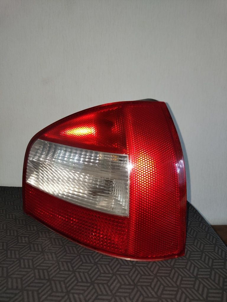 Фейслифт Стоп(десен) Audi A3 8L