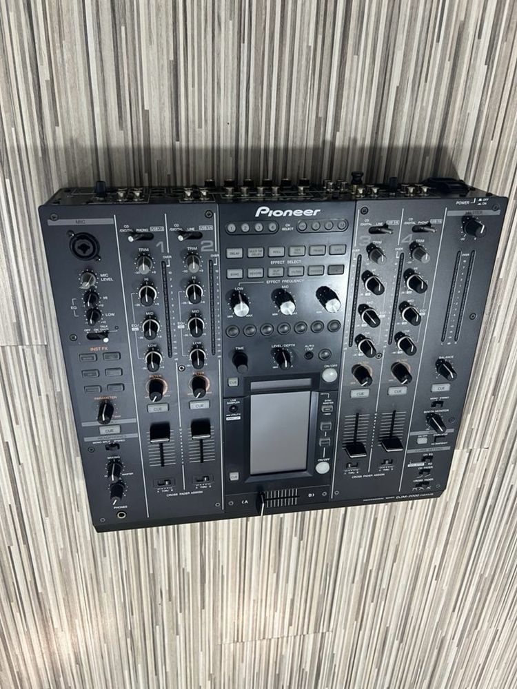 Mixer Pioneer djm 2000 Nexus cu deck saver