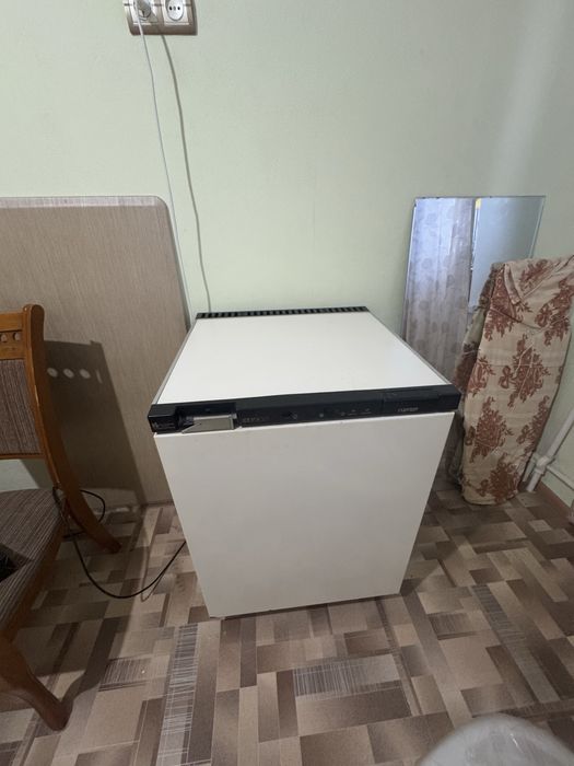 Продам морозильную камеру