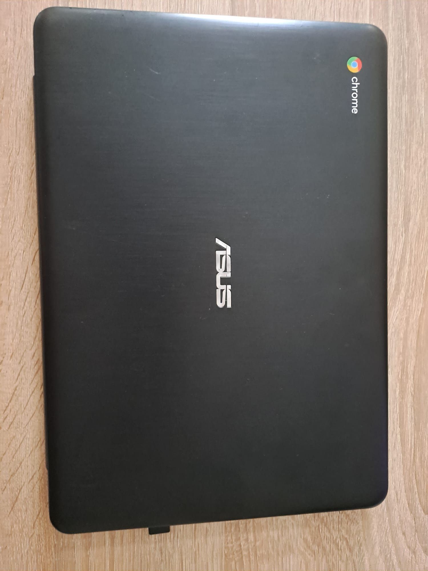 Laptop Asus C300