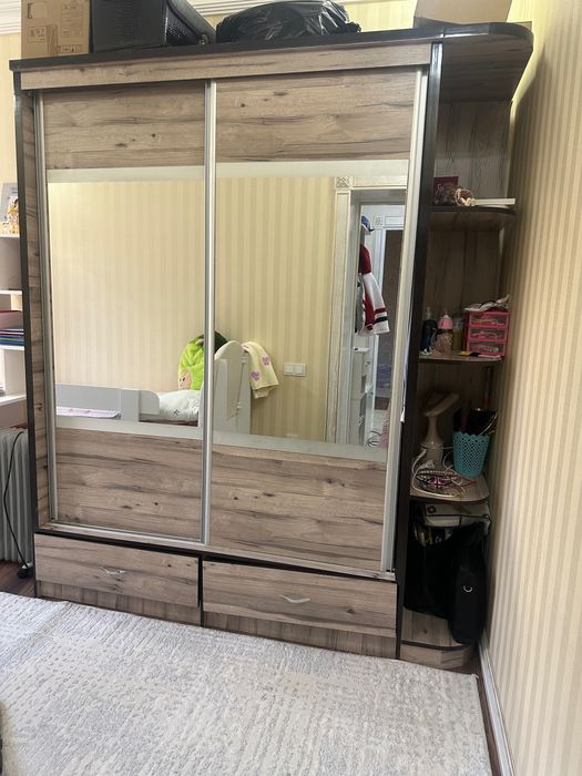 Продаю шкаф купе