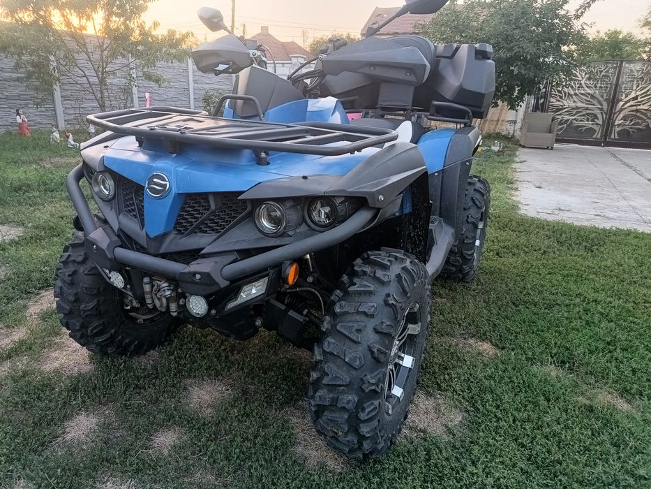 Se vinde ATV CFORCE 550