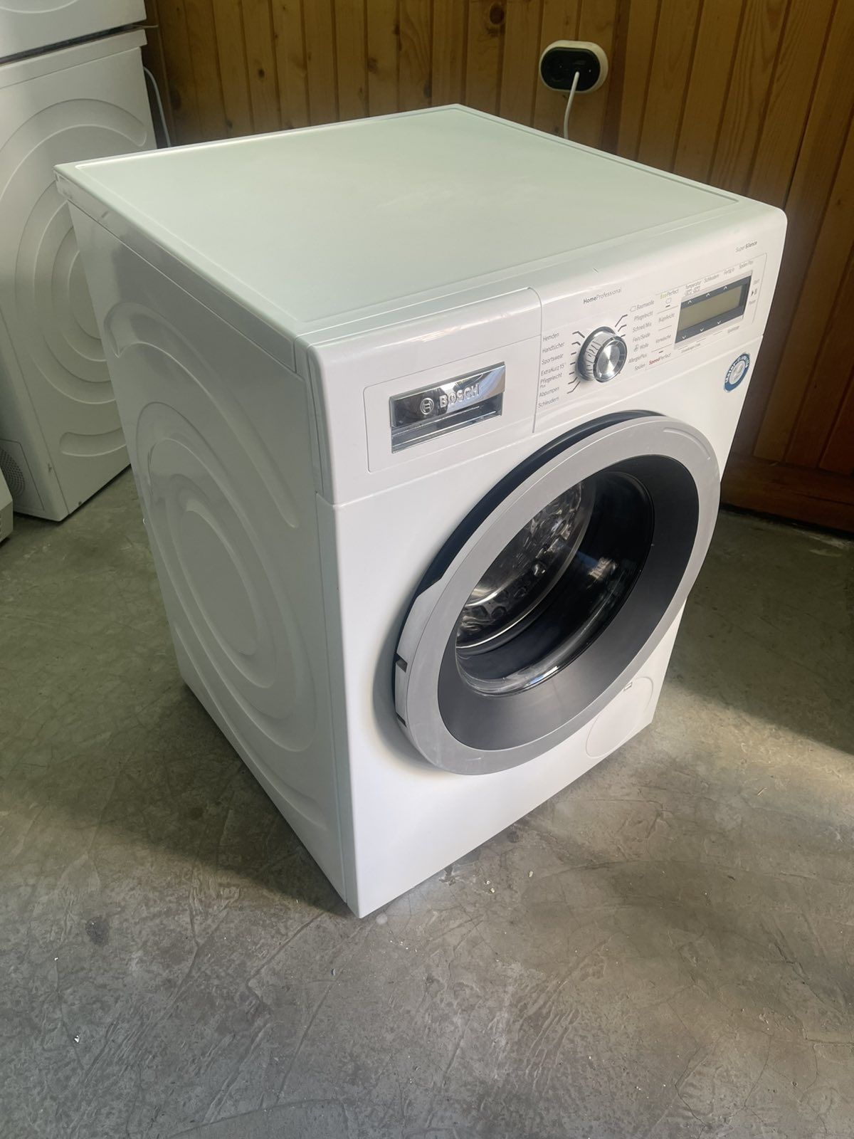 Пералня BOSCH HomeProfessional, капацитет 9 кг. Инверторен мотор!