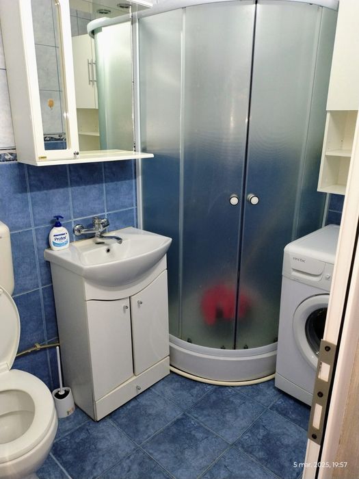 Închiriez garsonieră
