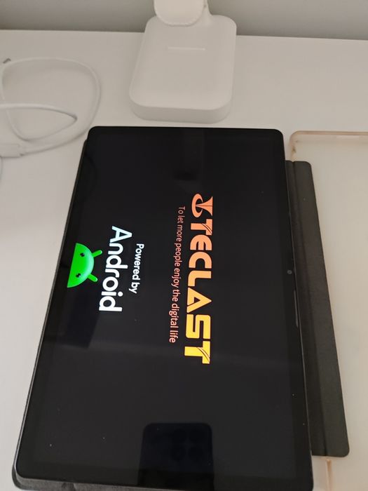 Продам планшет TeclastT65 Max 13 дюйм 8/256
