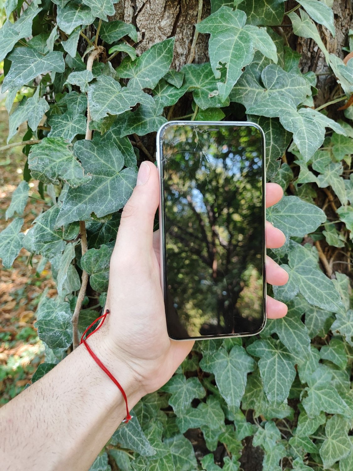 Iphone XR- 64GB Бял- Отключен