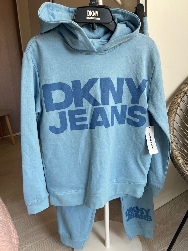 Сет от две части DKNY