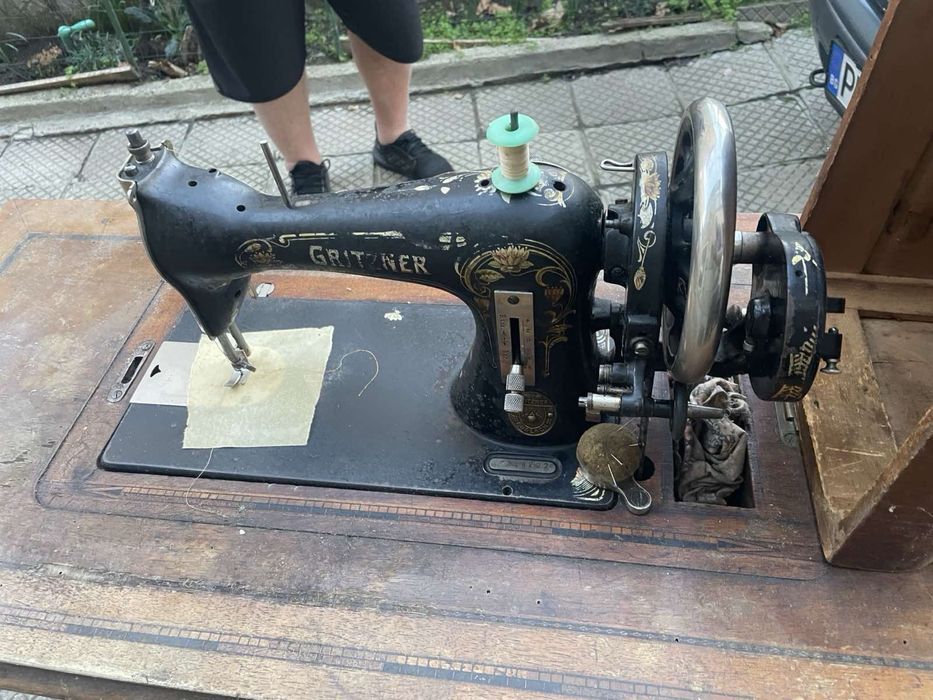 Стара шевна машина Gritzner