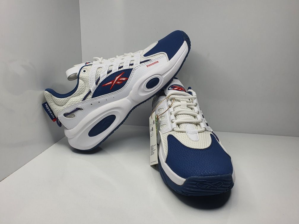 Кецове Reebok Solution Mid X Allen Iverson 

Чисто нови с кутия.

Разм