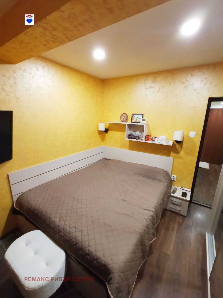 Продава се Къща в Русе, Център - 80 кв.м за 1549 €/кв.м - Снимка #9