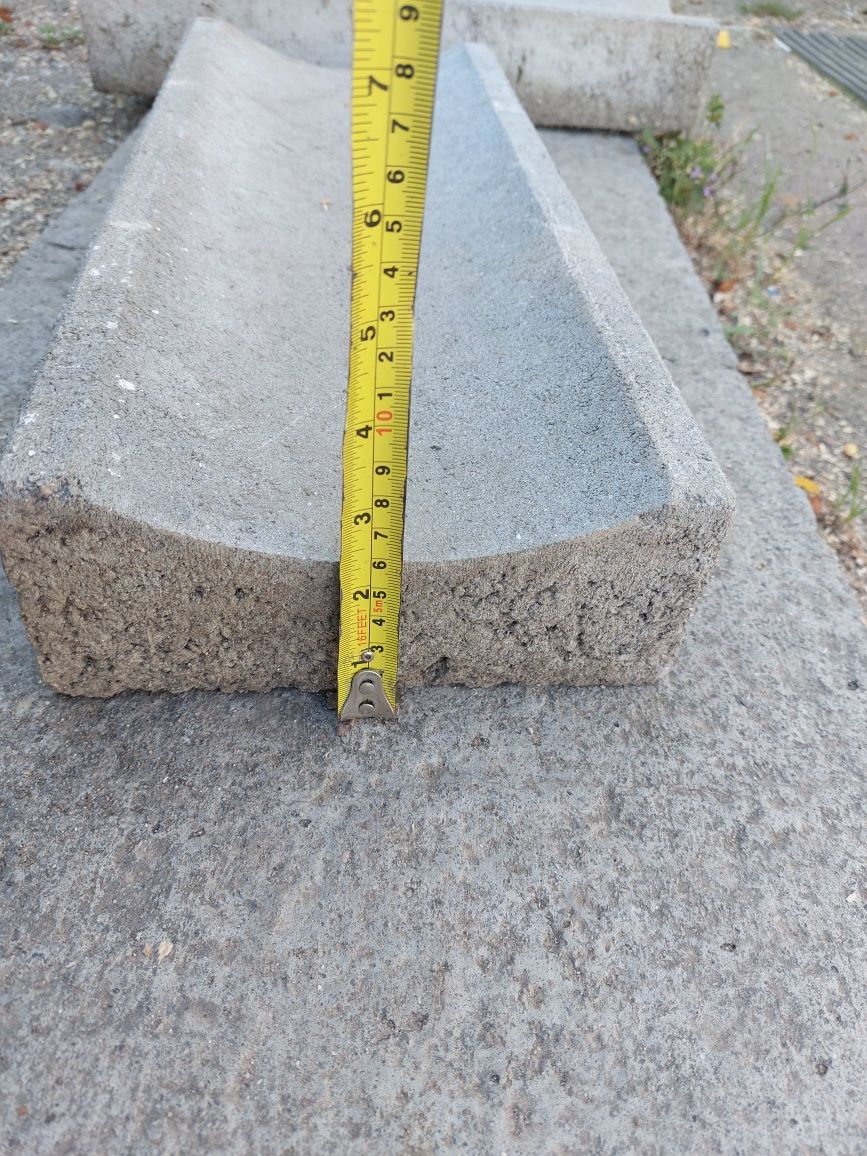 Rigolă scafă din beton