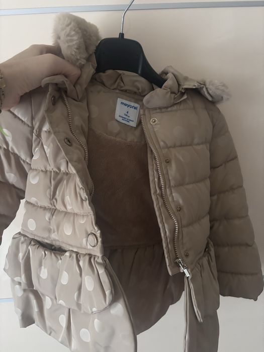 Geaca fete Mayoral 104 bej cu buline