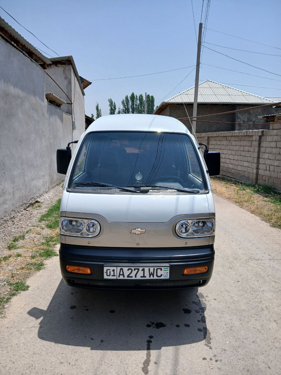 Damas sotiladi òzimni mashinam.
