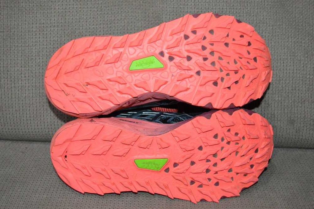Adidasi alergare trail femei Asics Gel Trabuco 9 marime 39 Gore-tex