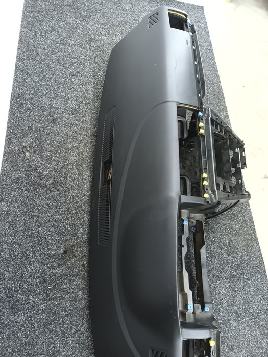 Dezmembrez Plansa bord de pe Opel VECTRA C 2002-2008