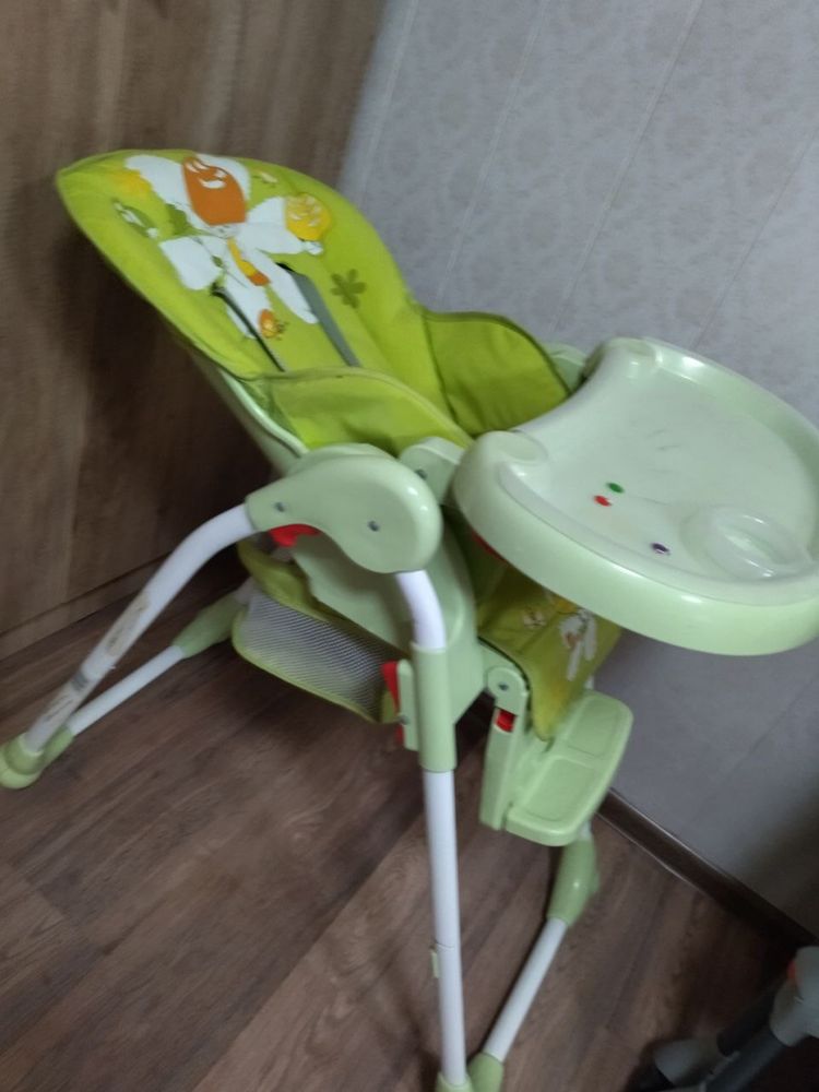 Детский стул для кормления