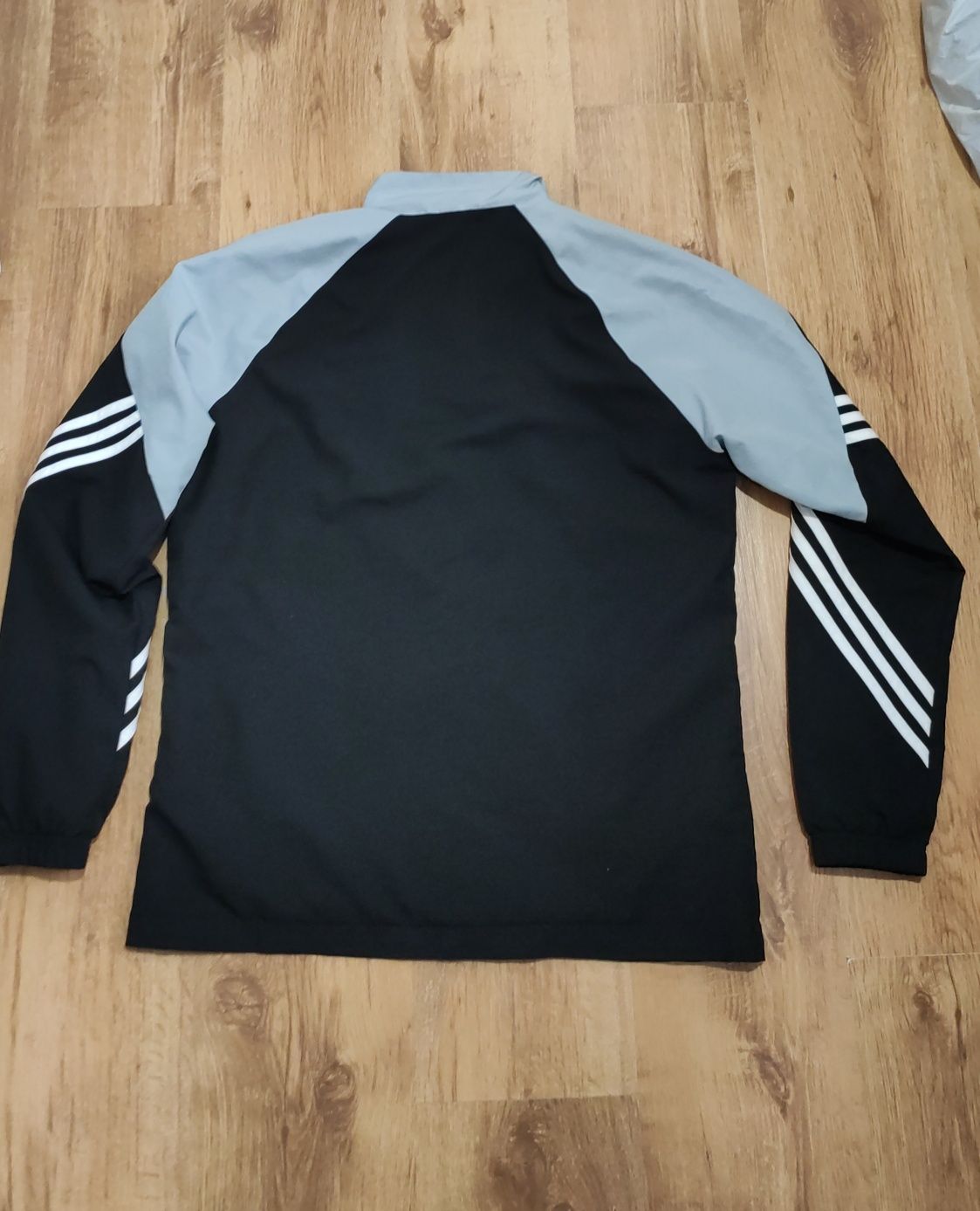 Bluza Adidas mărimea L