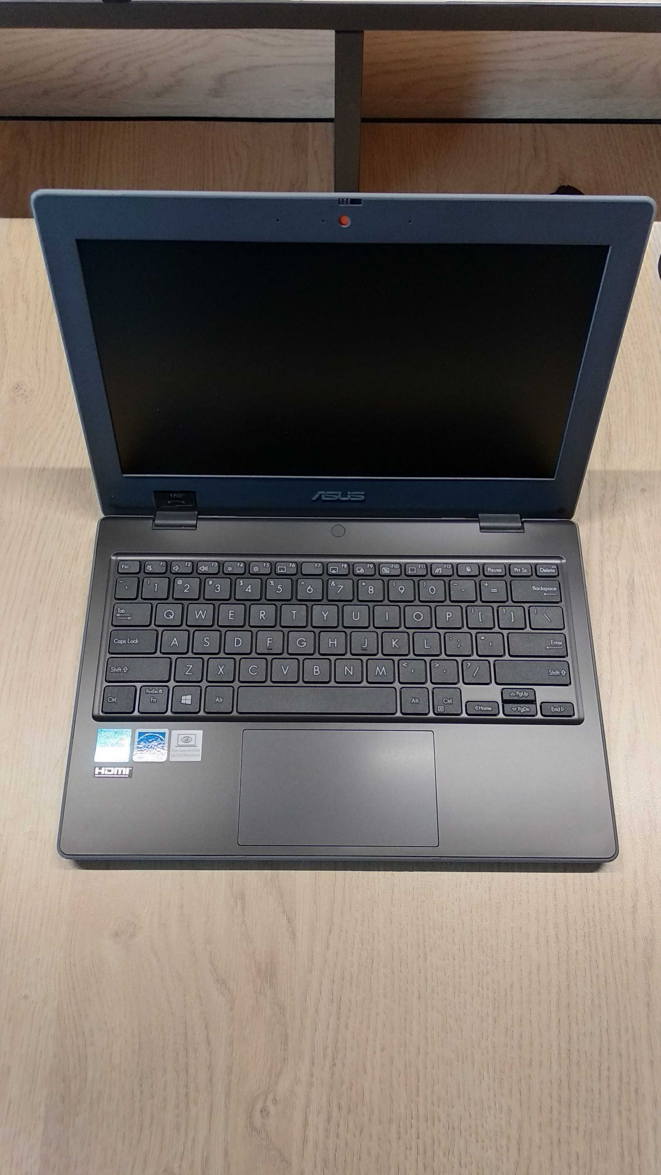 ASUS Notebook / 11.6" 1366x768 16:9 / 128GB EMMC / 4GB DDR4