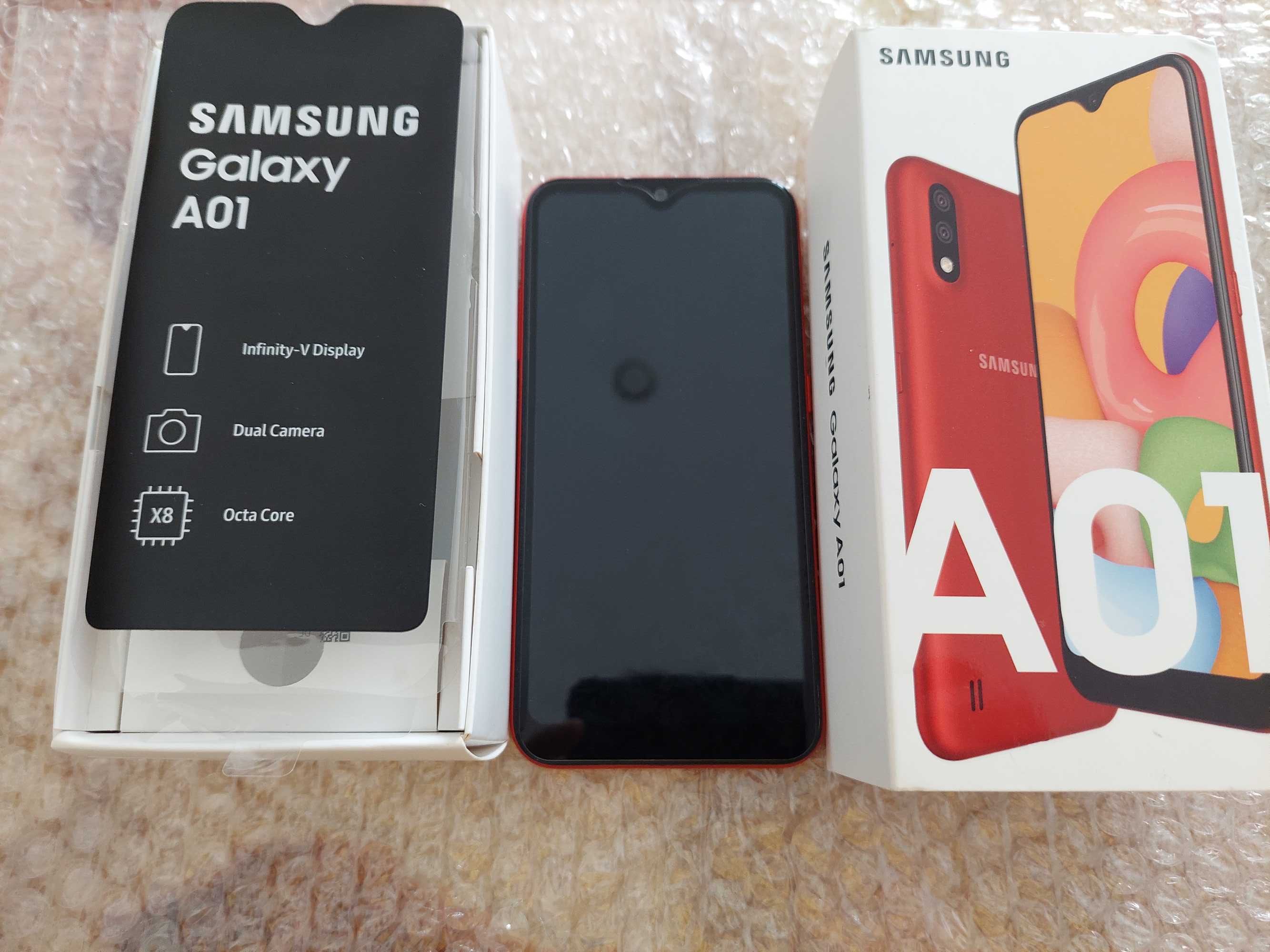 Продаю Samsung Galaxy A01 Red