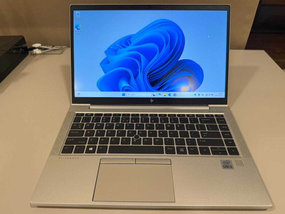 Laptop HP EliteBook 840 G7 + Docking Station , Geanta Noua , Mouse