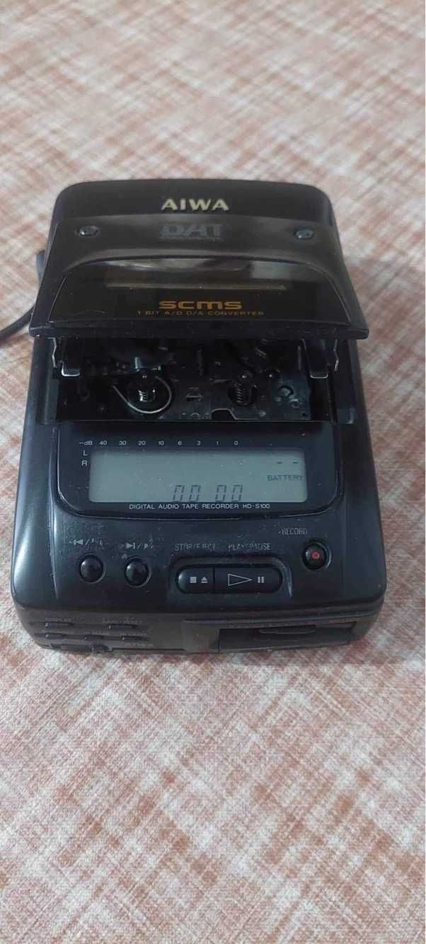 Aiwa HD-S100 DAT Recorder