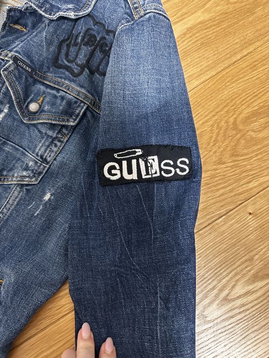 Мъжко дънково яке на маркага Guess