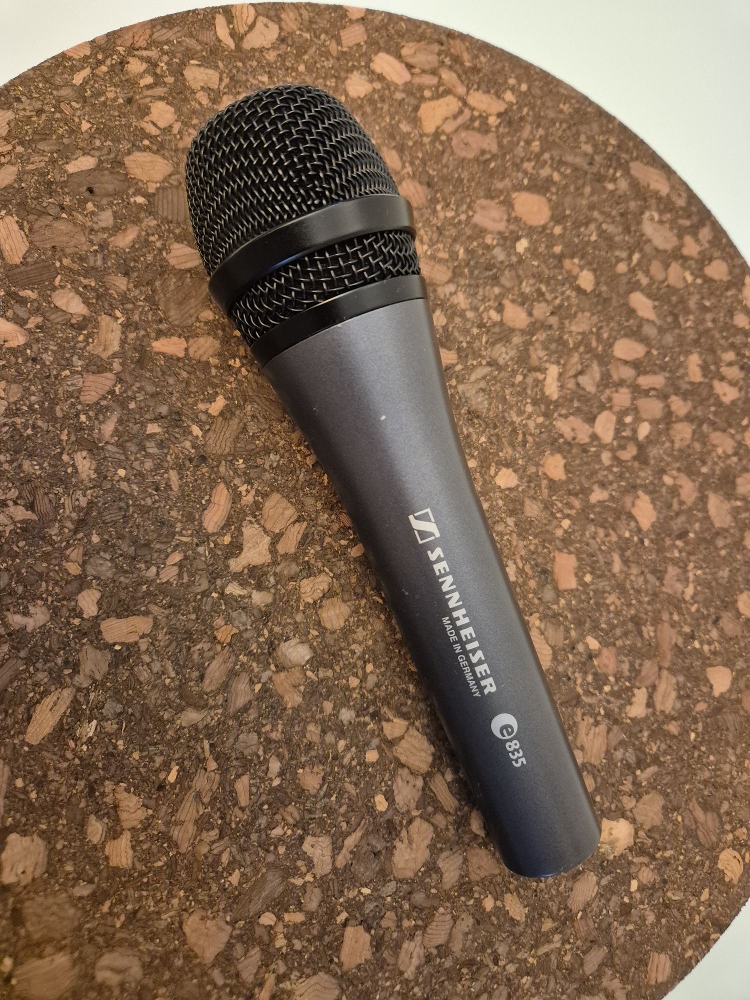 Микрофон Sennheiser e835