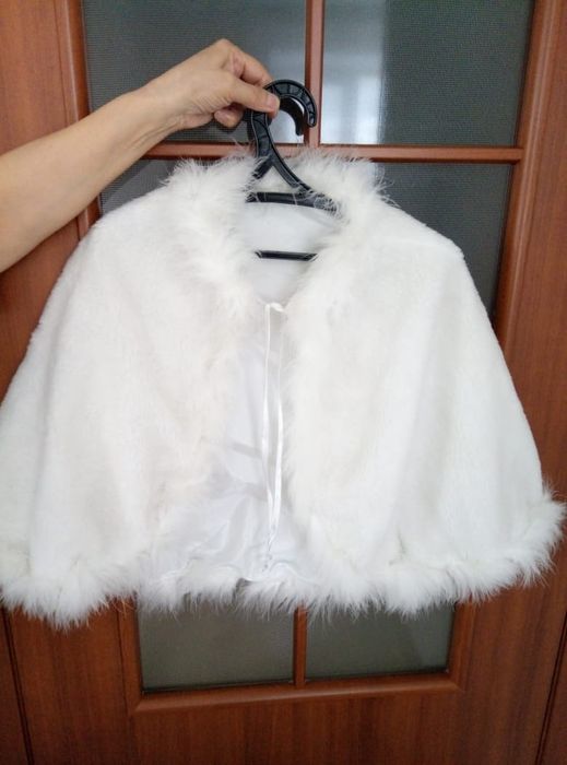 Манто свадебное. Б/У 8000тг. Торг.