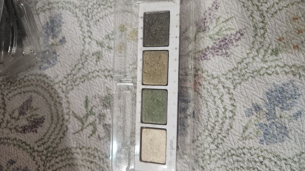 лот от гримове тестери