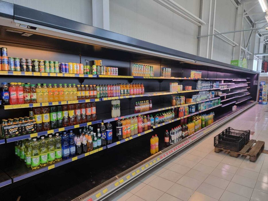 хладилна стена и рафтови стелажи