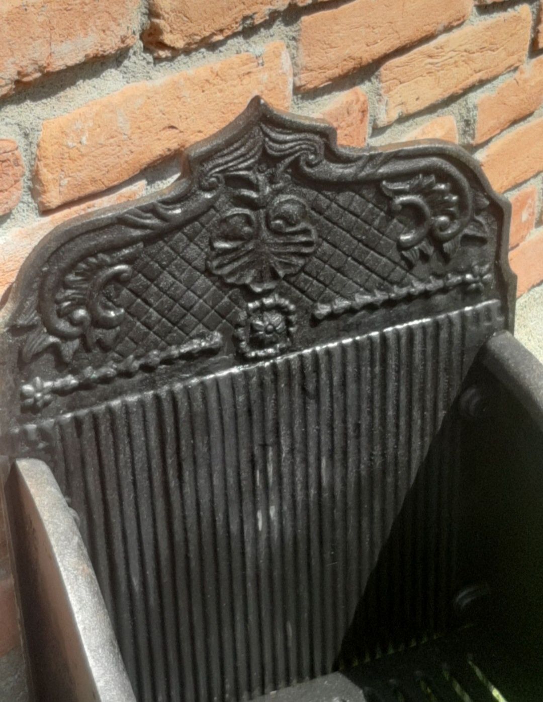 Arzător semineu fontă.