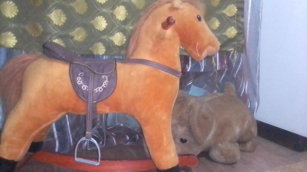 Детская игрушка конь Рыжова цвета