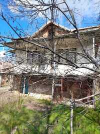 Къща в село Зорница на 50 км от Бургас