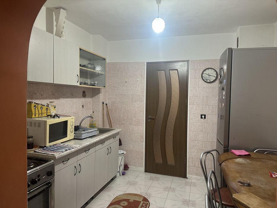 Imchiriez apartament 2 camera langa Titulescu