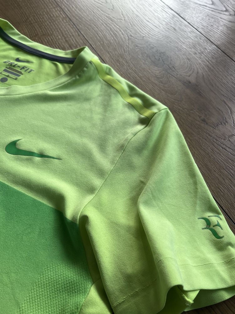 NIKE RF Roger Federer Australian Open 2015 - Размер М / Оригинал