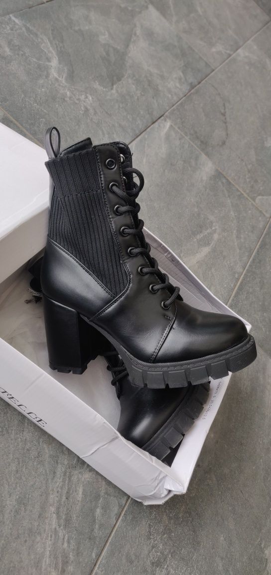 Ghete de dama negre