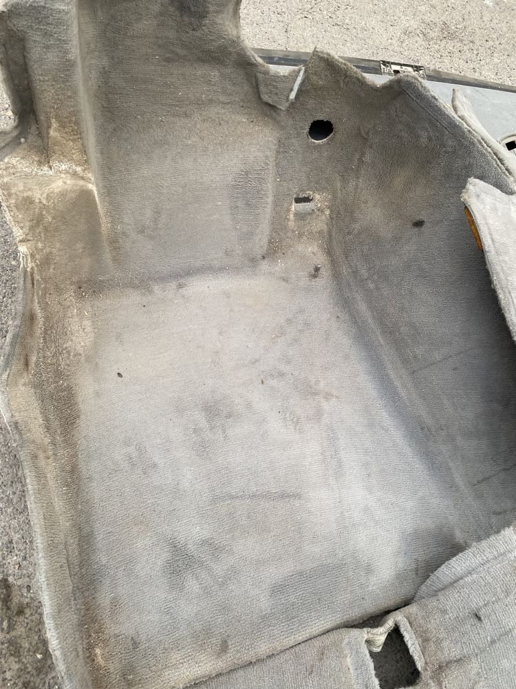 Ковролин пола мерседес w140