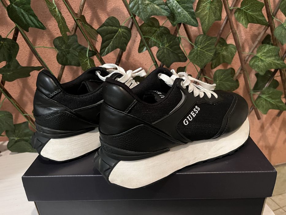 Дамски сникърси Guess