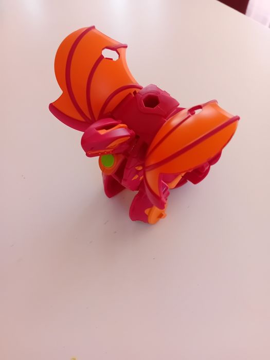 Играчка Bakugan Dragonoid