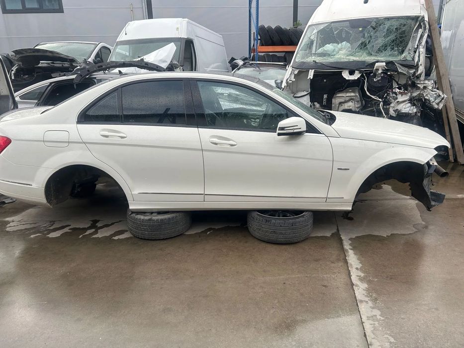 Usi fata/spate dr. mercedes c-class w204