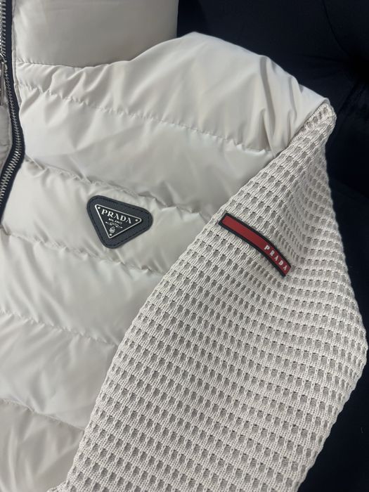 Prada бяла зимно яке