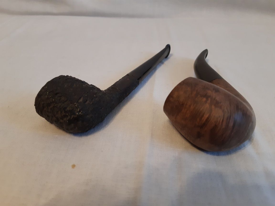 Două Pipe Vintage