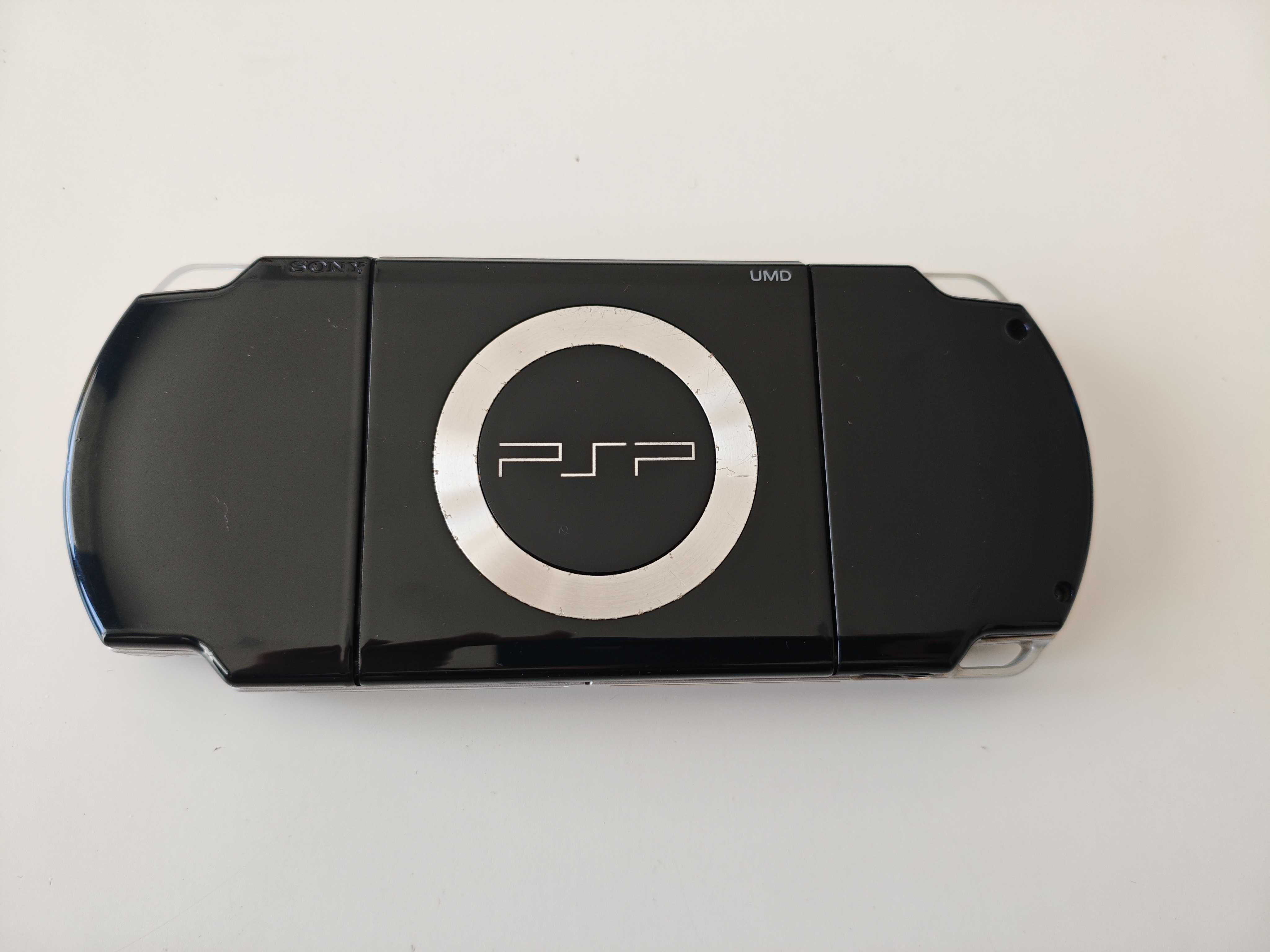 Sony PSP 2000 Playstation Portable - качени много игри