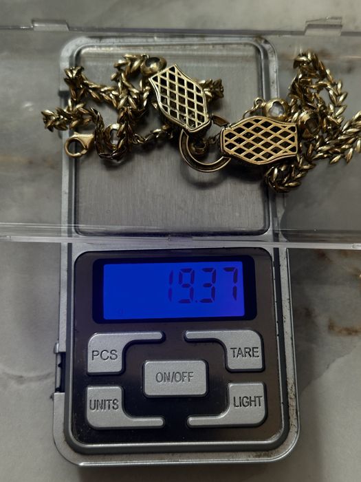 Lanț de aur pentru dame