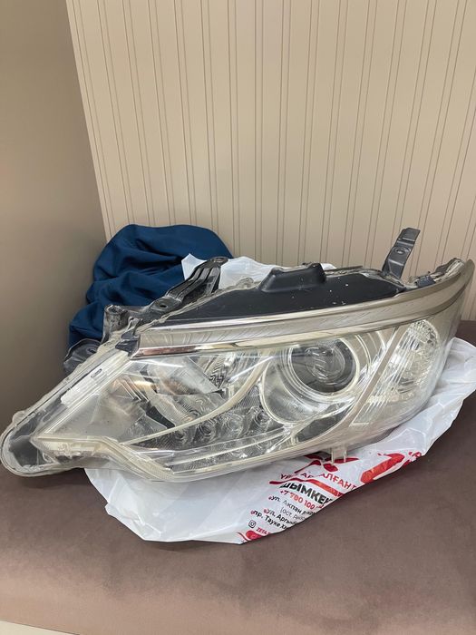 Передняя левая фара на камри 55