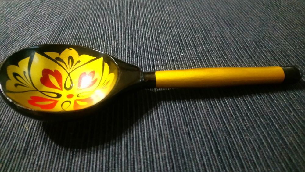 Руска сувенирна дървена лъжица