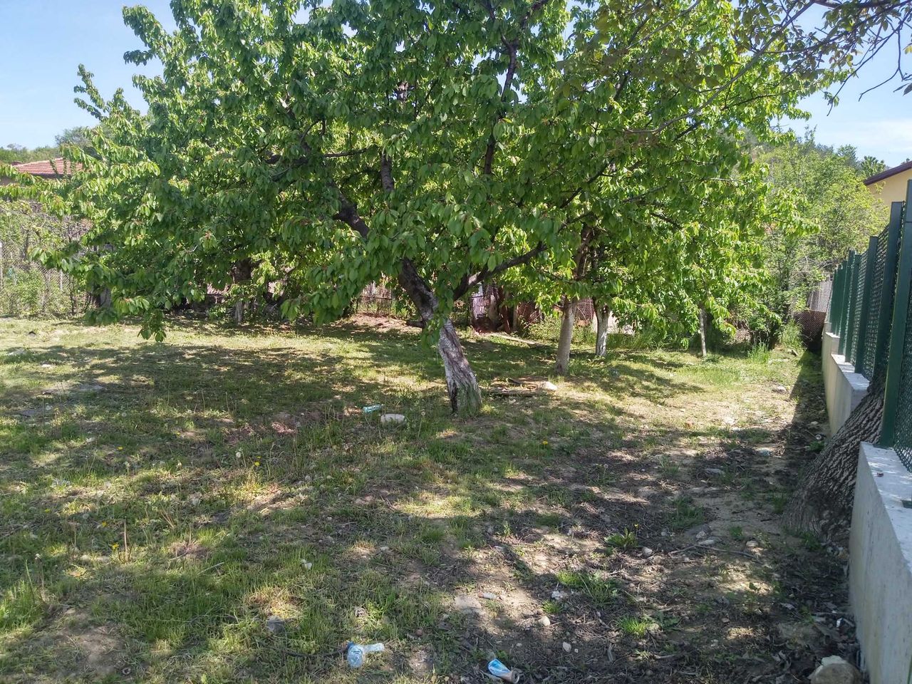 Продава се Парцел в с. Джерман, Област Кюстендил - 522 кв.м за 69 €/кв.м - Снимка #3
