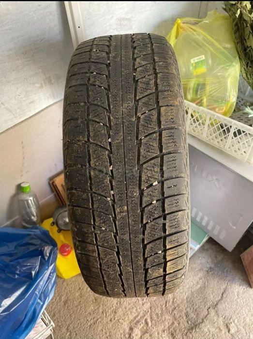 Продается зимние шины