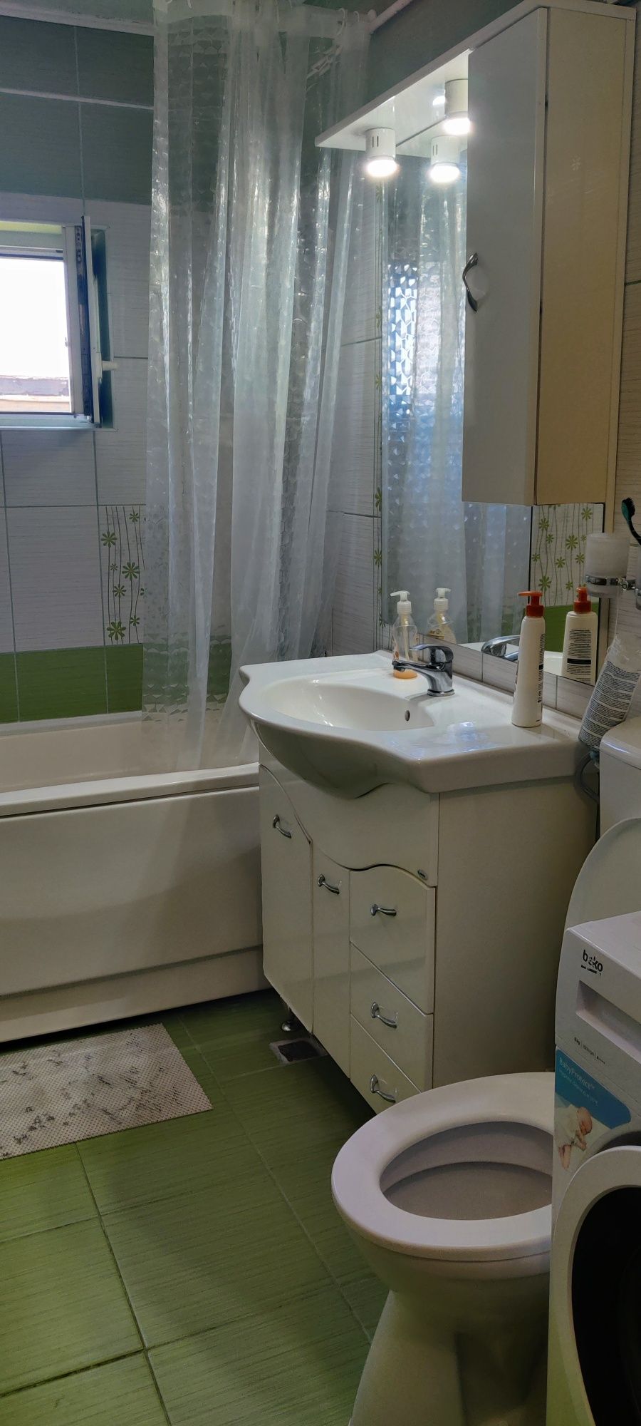 Închiriez apartament 2 camere termen scurt